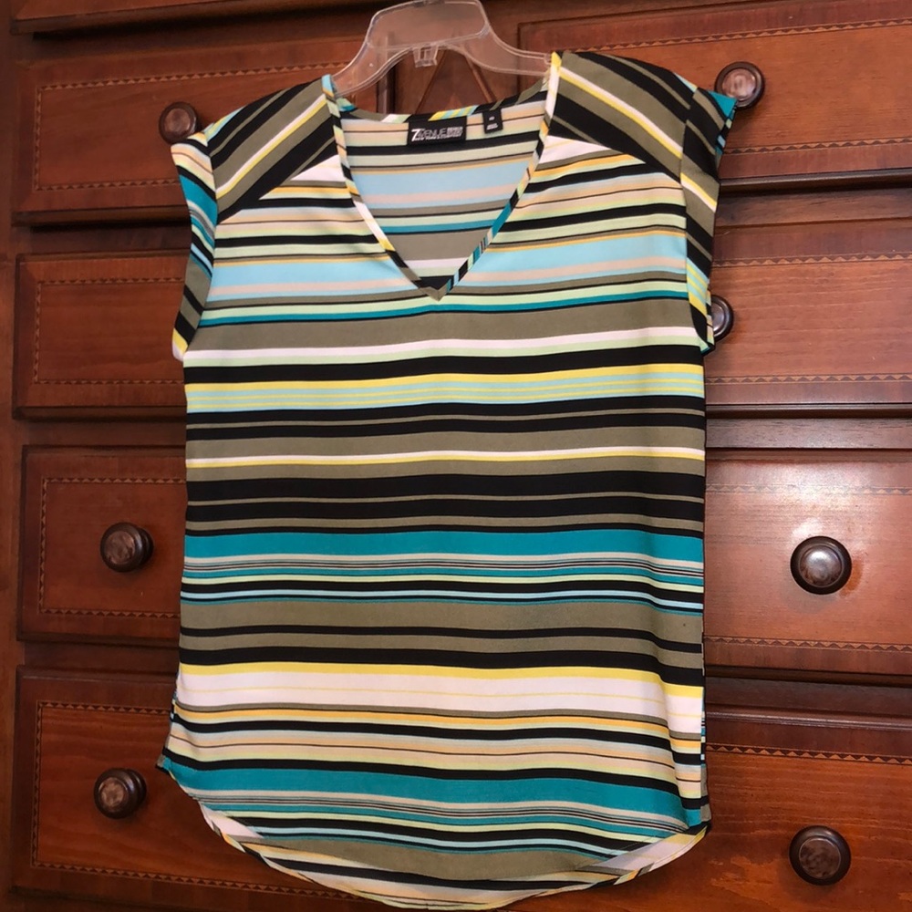 NY & Co striped short sleeve blouse